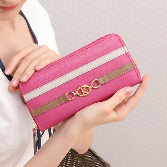 人気ブランドおすすめのお金が寄ってくる財布と色は、ジャーダ ロベルタ ディ カメリーノのプリマ シェーナ ローズピンク