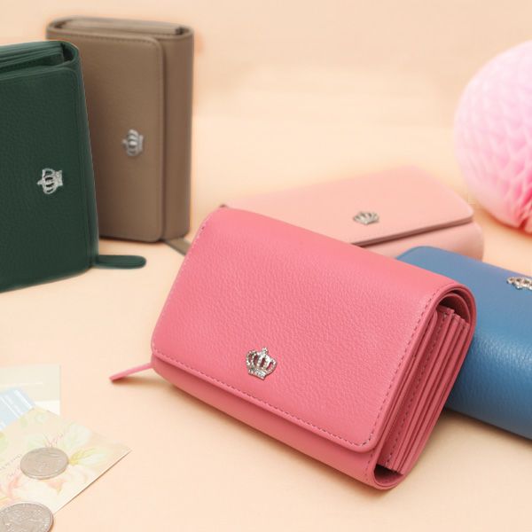 50代女性に人気の財布は傳濱野のリトロです