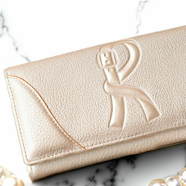 お財布の使い始めにぴったりな開運財布はロベルタのモア商品紹介です