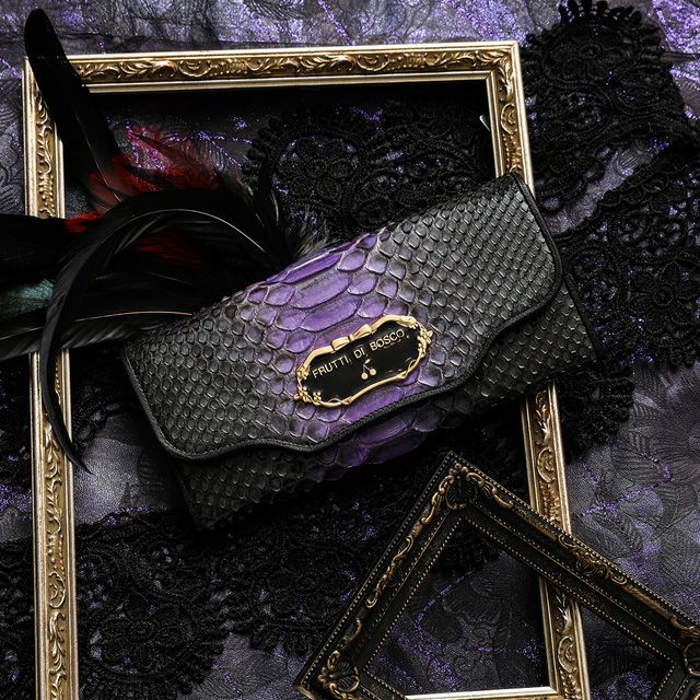 バッグとお財布の専門店erutuocの人気レディース長財布はFRUTTIのDaria Violetです