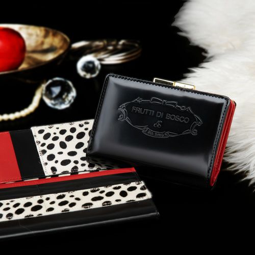 人気ブランドおすすめのお金が寄ってくる財布と色は、フルッティ ディ ボスコのエルモ オリヴィア