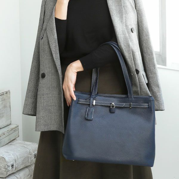 美品　傳濱野Mietia Ella（ミーティア エラ） A4ショルダーバッグ 傳濱野】《WEB本店限定カラー》キャリアシーンが輝く理想のお