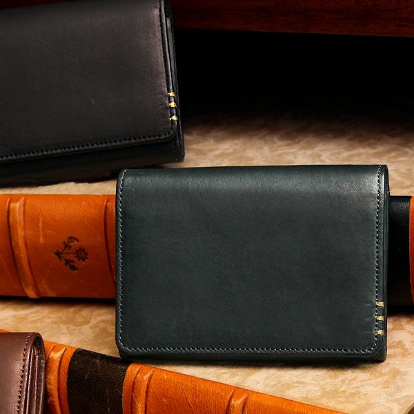 バッグとお財布の専門店erutuocの人気メンズミニ財布は傳濱野のCALMOです