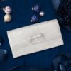 【傳濱野】2022Xmas monna wallet(モーナウォレット)限定モデル●粉雪のきらめきを閉じ込めたカラーMisty Snow(ミスティ スノー)