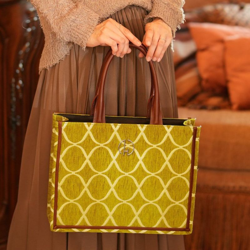 【傳濱野】《秋冬限定》自然の色彩美を 「風月模様」に織り込んだスクエアトートorine(オリネ)