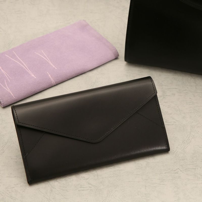 【新品】皇室御用達！濱野家 ブラックレザー フラップ式長財布 楽天市場】雑誌掲載 女優ドラマで使用 濱野 財布 濱野皮革工芸