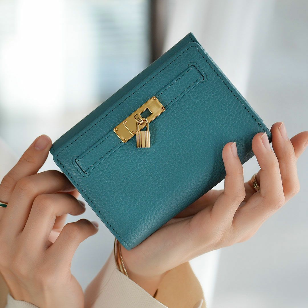 【傳濱野】《人気No.1黄金比シリーズ》手のひらサイズに、長財布の収納力。いいとこ取りの“七分袖ウォレット”Mietia Wallet Waltz（ミーティアウォレット ワルツ）